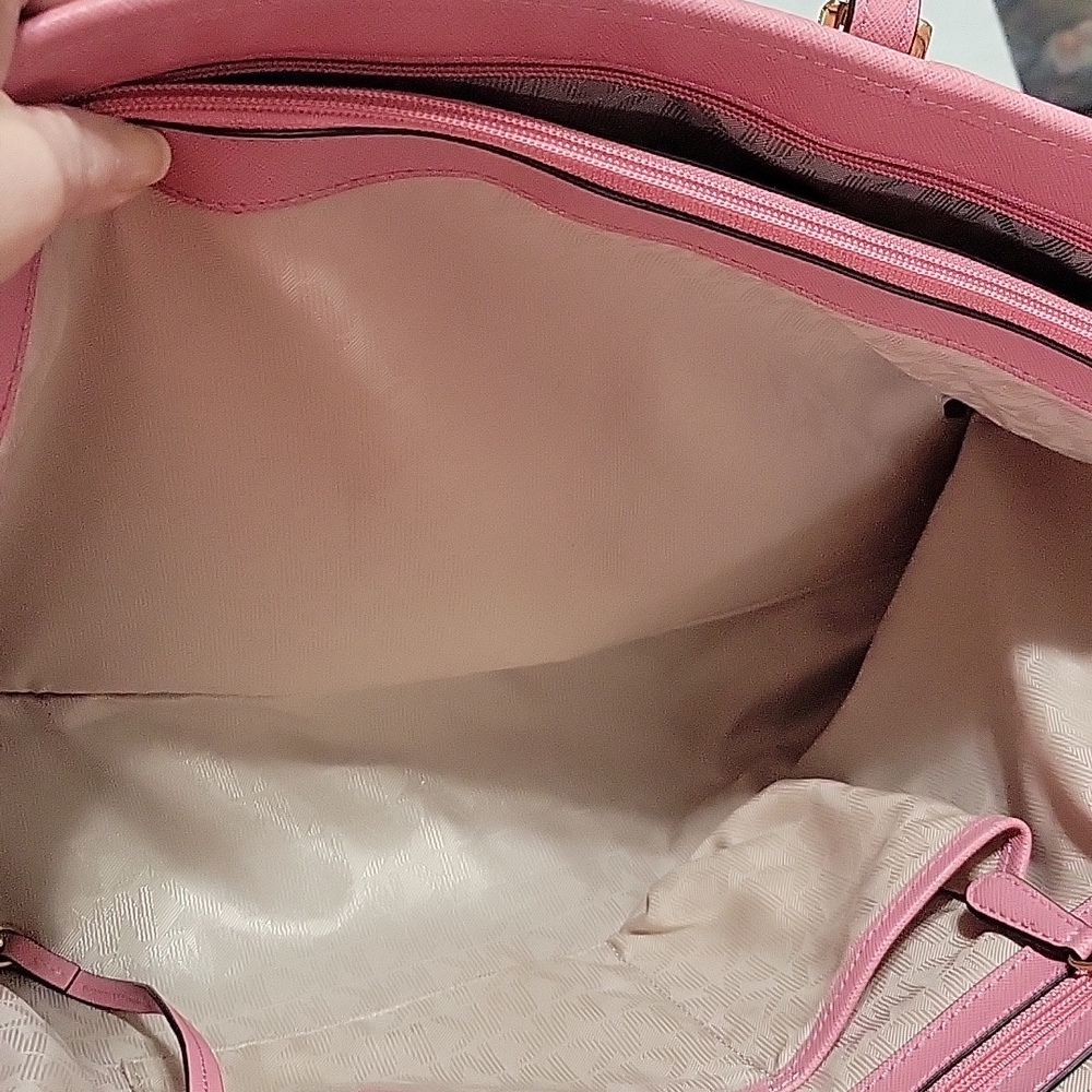 NWOT Michael Kors Rose Pink Leather Tote with Gold Accents And Duster Bag - Picture 10 of 13